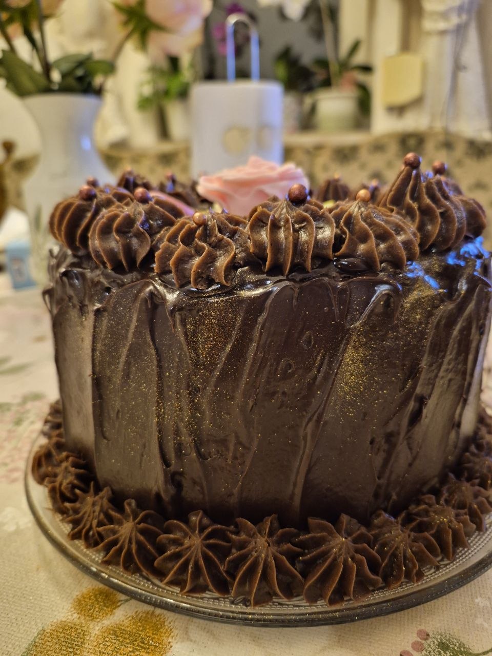 Schoko-Himbeer-Torte mit Ganache-Drip